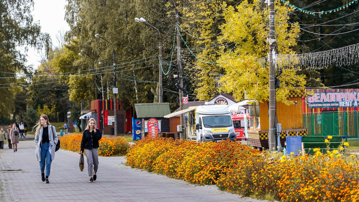 Октябрь крадется незаметно: 10 осенних снимков с улиц Нижнего Новгорода