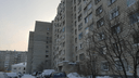 «Боимся, что он начнет рушиться»: жители дома в центре Новосибирска испугались застройки во дворе