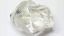В Архангельской области вновь добыли крупный алмаз — смотрим фото