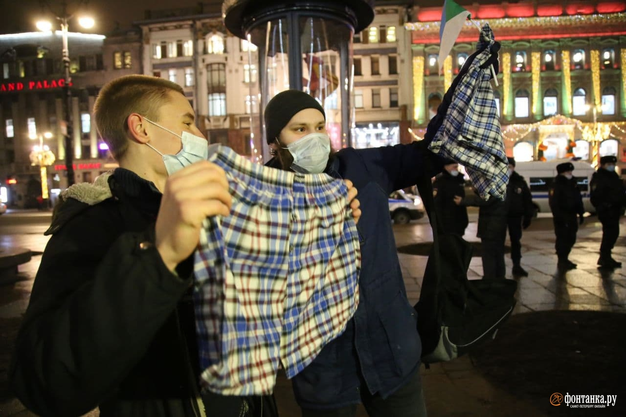 Пикеты в Петербурге продлились более часа Пикеты в Петербурге продлились более часа