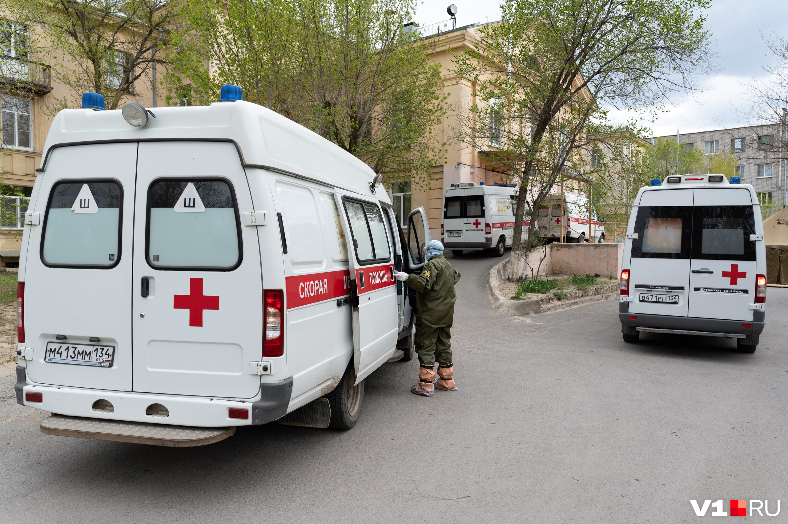 В отличие от многих пациентов 4-й больницы, Александр приехал сюда самостоятельно. И застрял на месяц