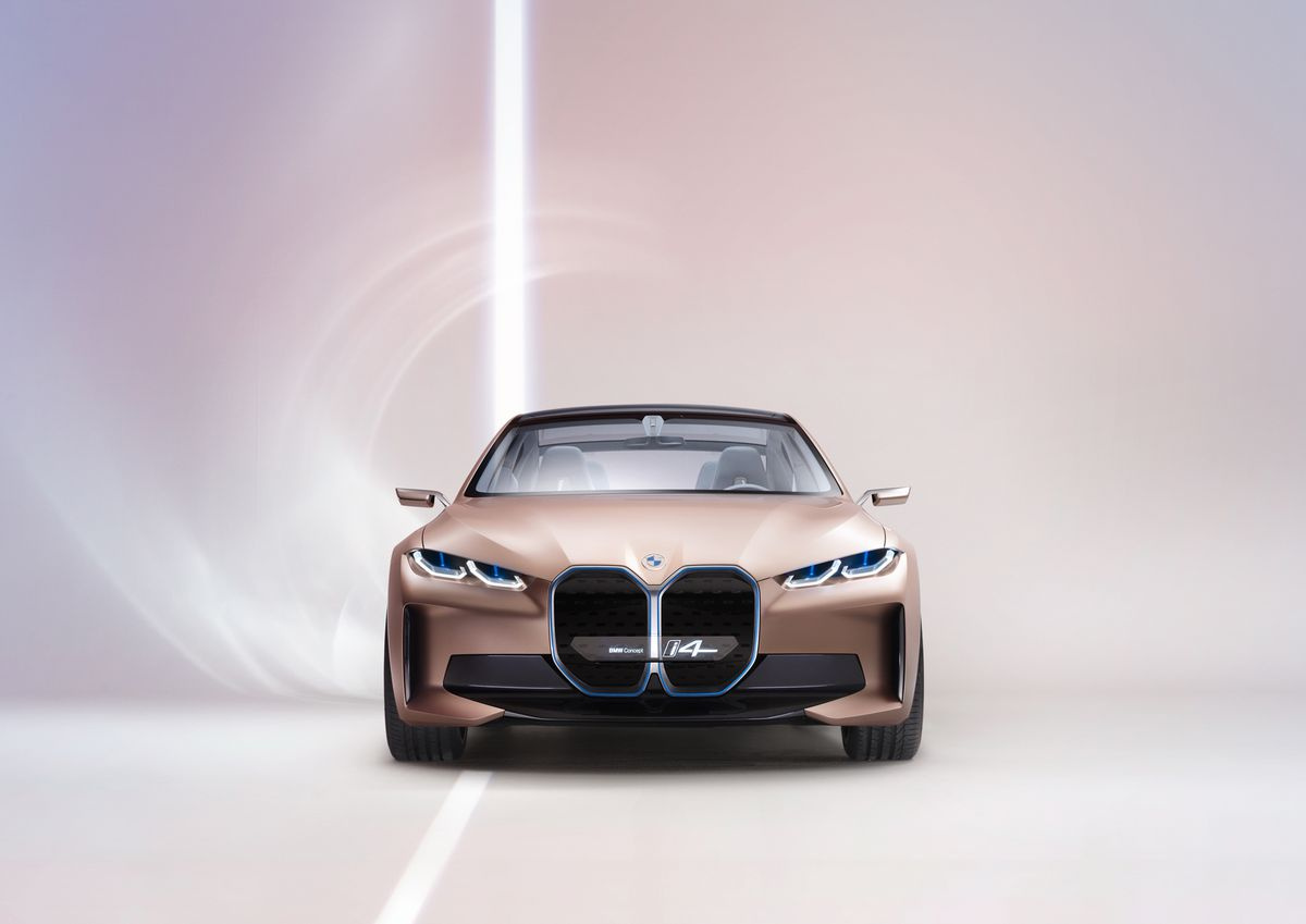 BMW показал, чем собирается конкурировать с Tesla. Презентация прошла без зрителей