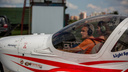 Хозяин неба. Летаем над Новосибирском с пилотом, который оставляет загадочные надписи в воздухе