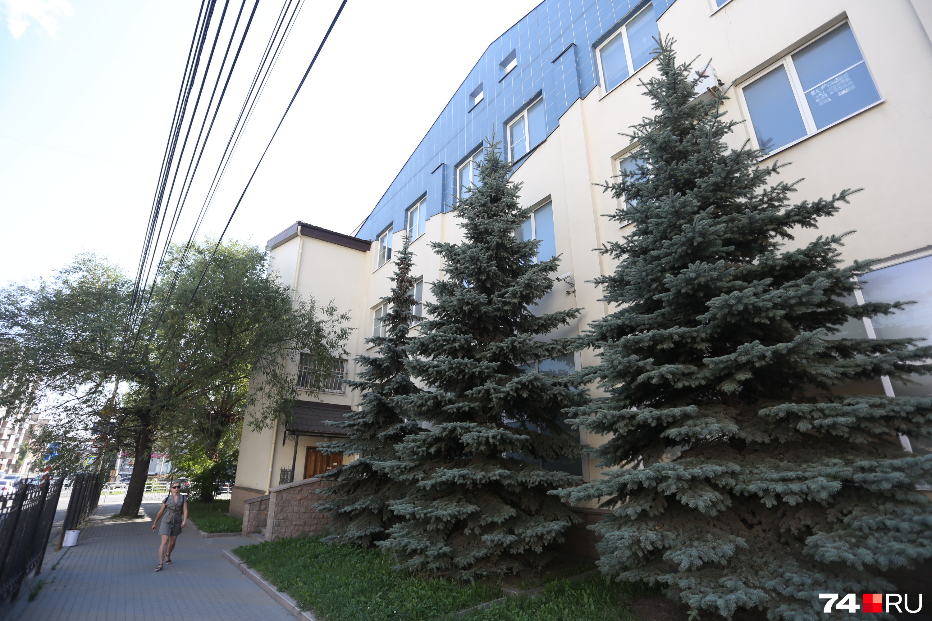 А Челиндбанк продаёт офисы, которые достались ему как залоги А Челиндбанк продаёт офисы, которые достались ему как залоги