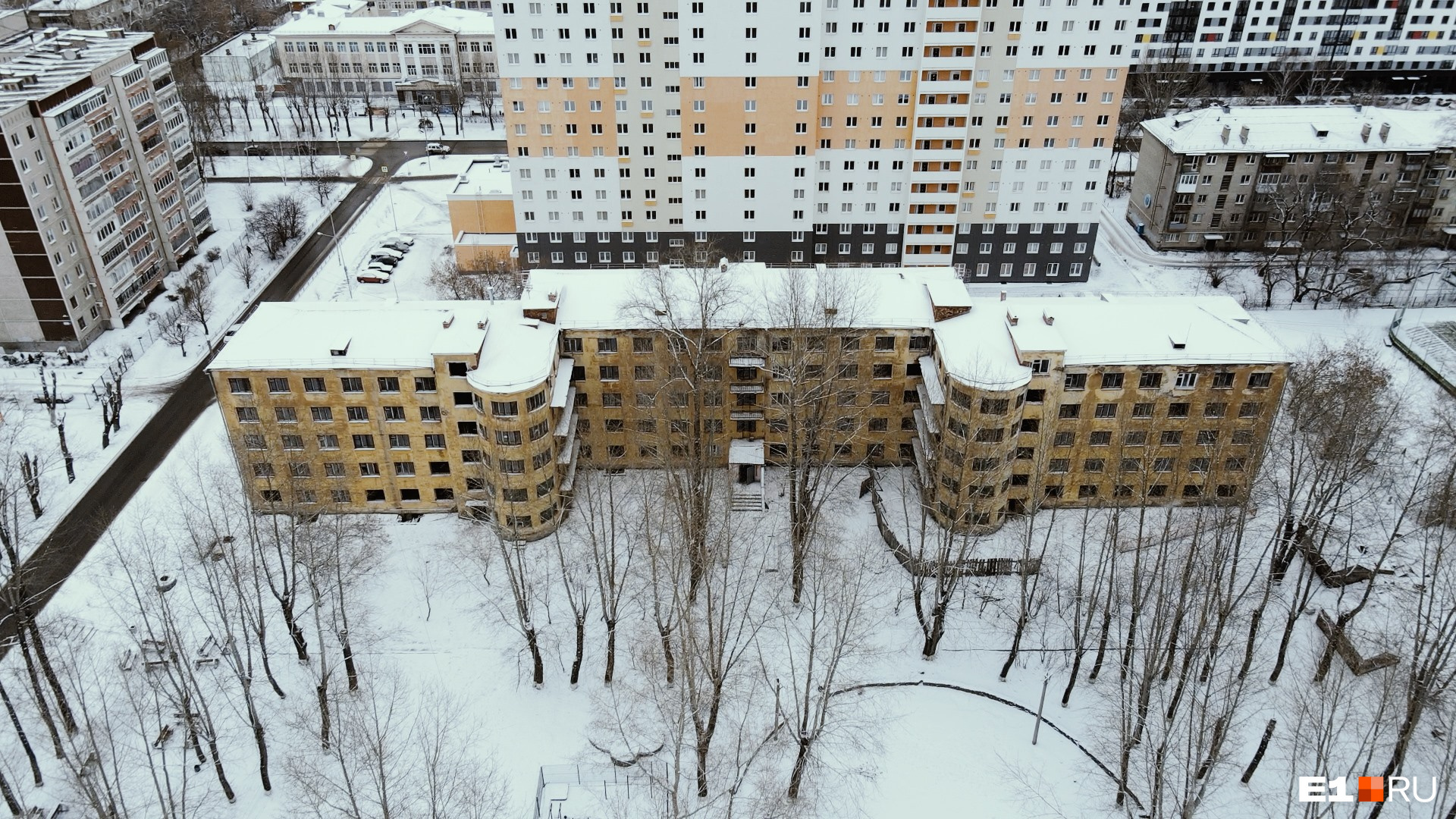 Здание старого кампуса УПИ снесут до конца года Здание старого кампуса УПИ снесут до конца года