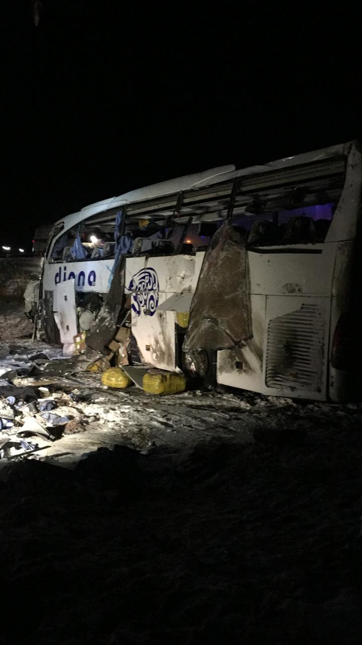 В ДТП с автобусом под Рязанью погибли четверо. Момент съезда с дороги  заснял видеорегистратор - 25 декабря 2020 - ФОНТАНКА.ру