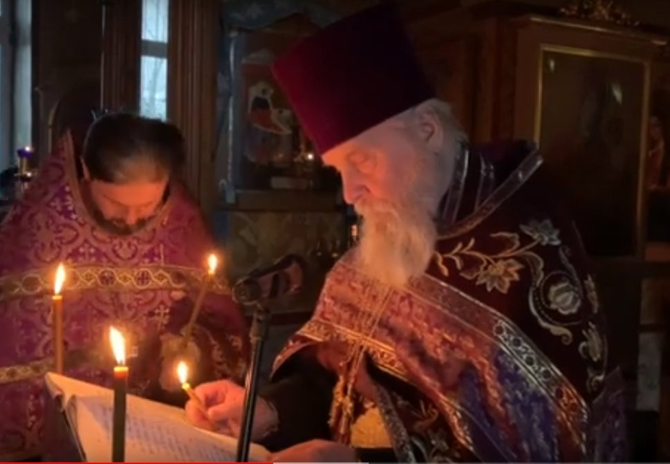 Кадр из видео в YouTube на канале храма Рождества Пресвятой Богородицы в Крылатском