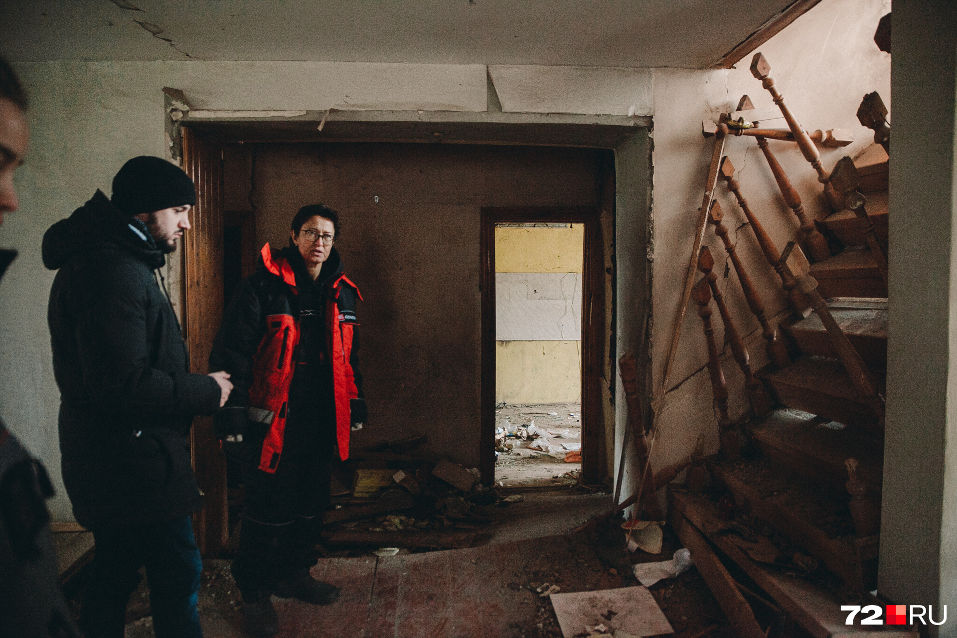 Наталья Русакова в некоторые комнаты не заходит из-за опасности обрушения