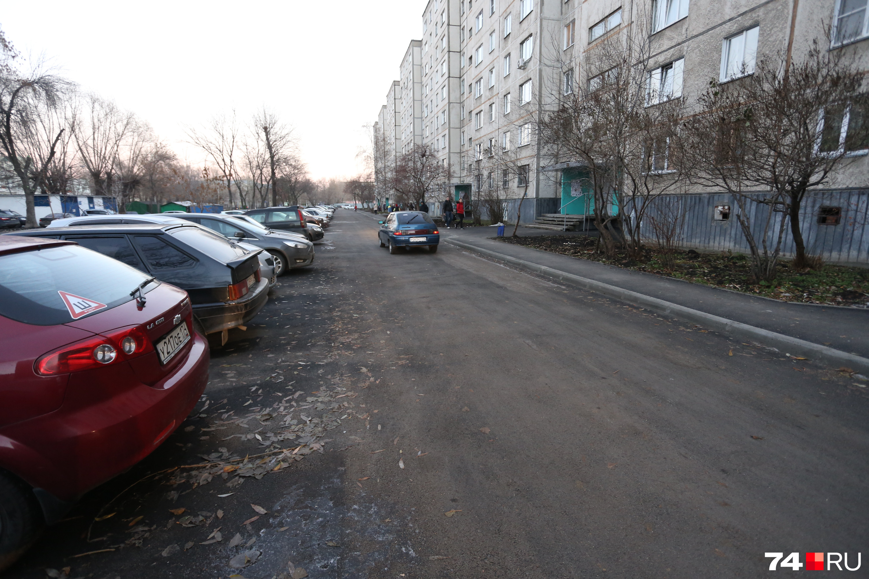 Вот самый дорогой двор Тракторозаводского района — на улице Шуменской, 18