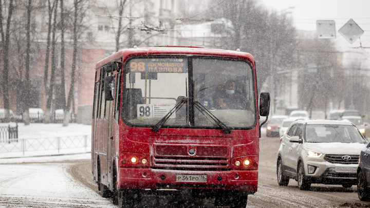 «Расчищают рынок для москвичей»: маршрутчики ответили властям, задумавшим транспортную реформу