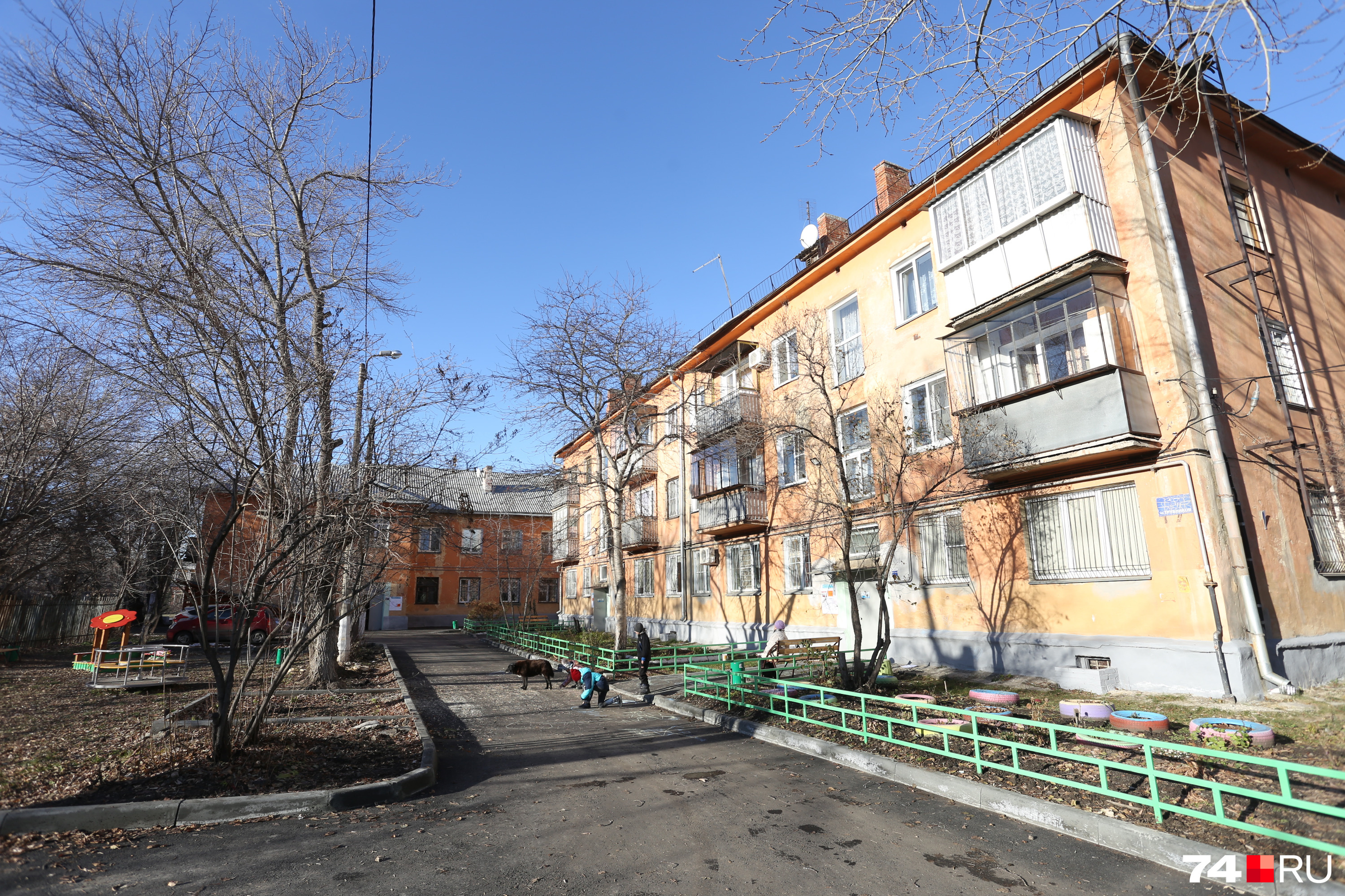 На тротуары, проезды и парковочные места потратили еще 563,6 тысячи рублей