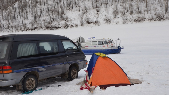 Все праздничные выходные на Красноярском водохранилище будут искать нарушителей