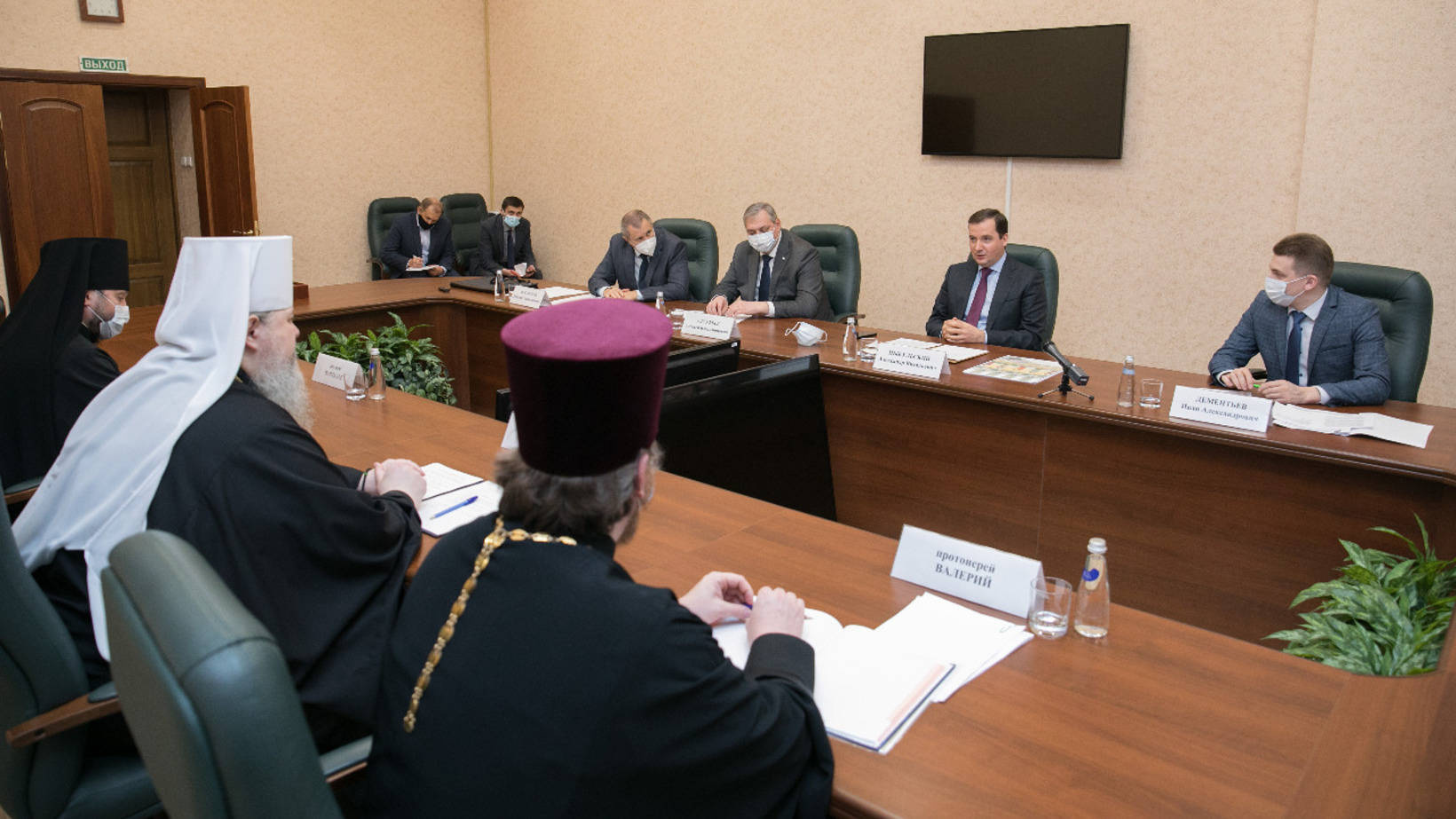 Встреча губернатора с митрополитом состоялась сегодня в правительстве
