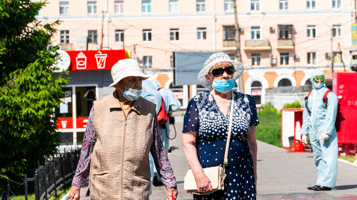 Работающим пенсионерам в Челябинской области ещё на две недели продлят больничные