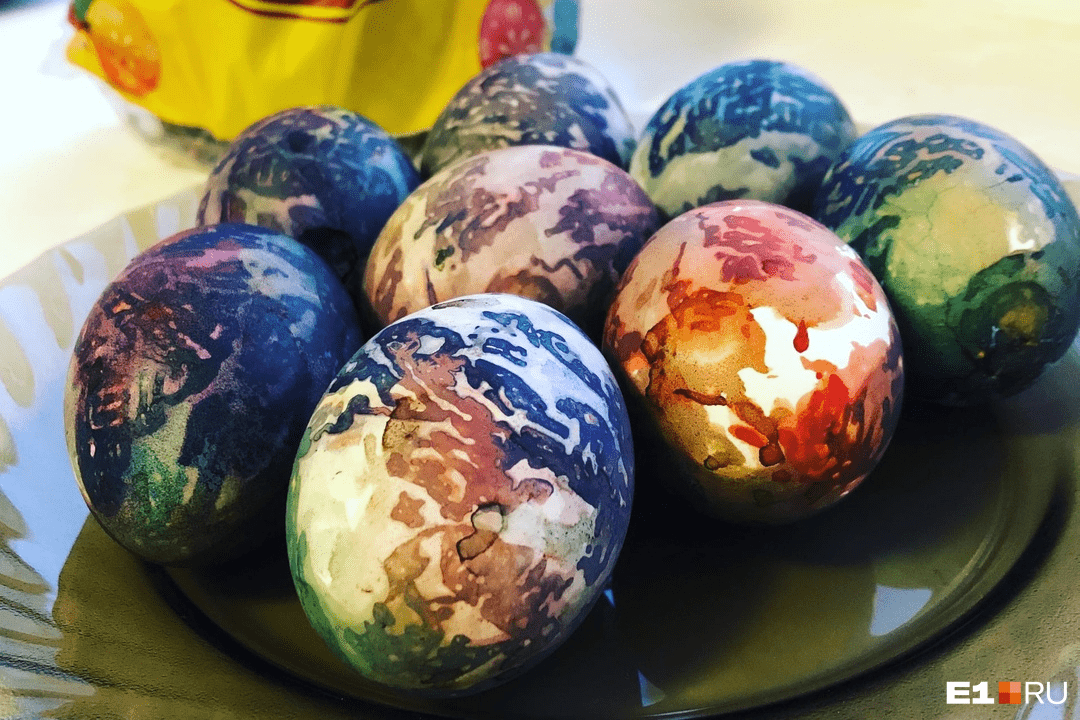 Каждое яйцо — как планета в космическом пространстве
