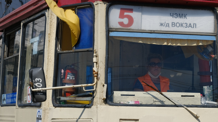 В Челябинске наказали водителей общественного транспорта за работу без масок