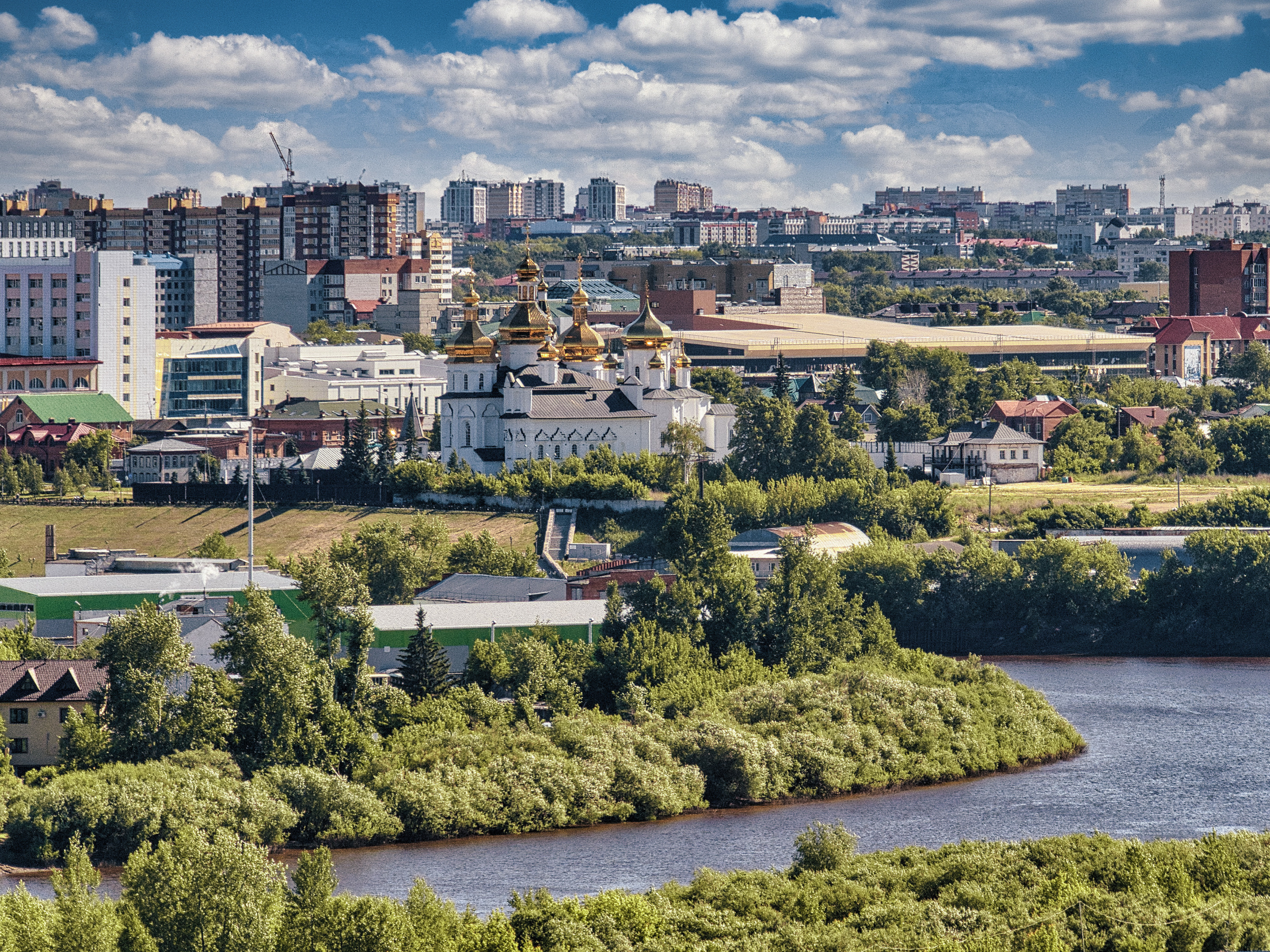 Вид поэтому. ЖК У моста влюбленных. Открытки фото Тюмень. Большие открытки Тюмень. Открытка Тюмень Заречье.