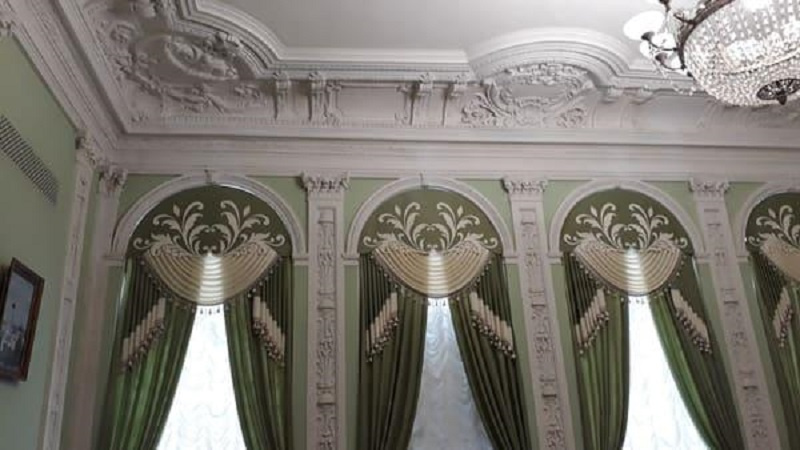 Такие шторы украшают интерьер Торгово-промышленной палаты Самарской области