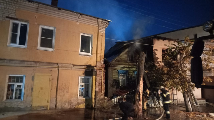 В Канавинском районе из-за крупного пожара эвакуировали 35 человек