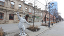На горсад Пушкина катят бочку: с Кировки исчезнут две уличные скульптуры