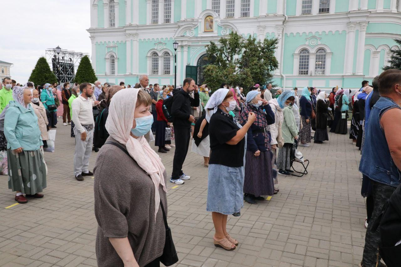 Старцы в Дивеево сейчас