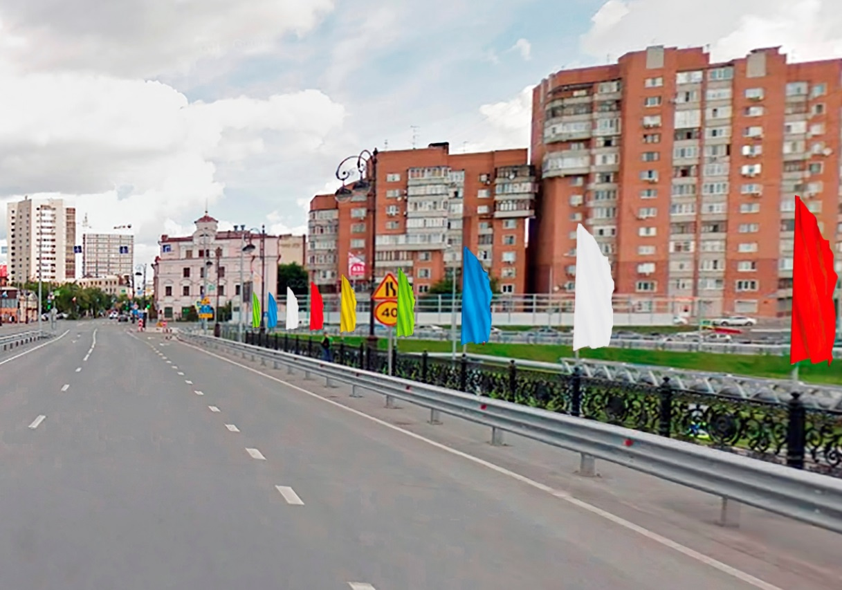 На Первомайской улице установят разноцветные флаги, это уже символ собственно Дня города. Будем надеяться, что они не оскорбят никаких федеральных политиков своей яркой раскраской