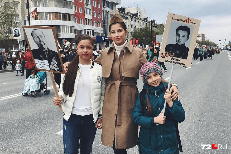 «Мисс Россия — 2016» Яна Добровольская с сестрами