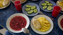 Как будут кормить новосибирских учеников — смотрим на примере одной школы. 10 снимков из столовой
