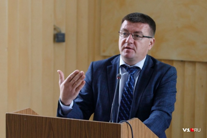 Профессор Коротков официально ездит на вполне бюджетной иномарке Профессор Коротков официально ездит на вполне бюджетной иномарке