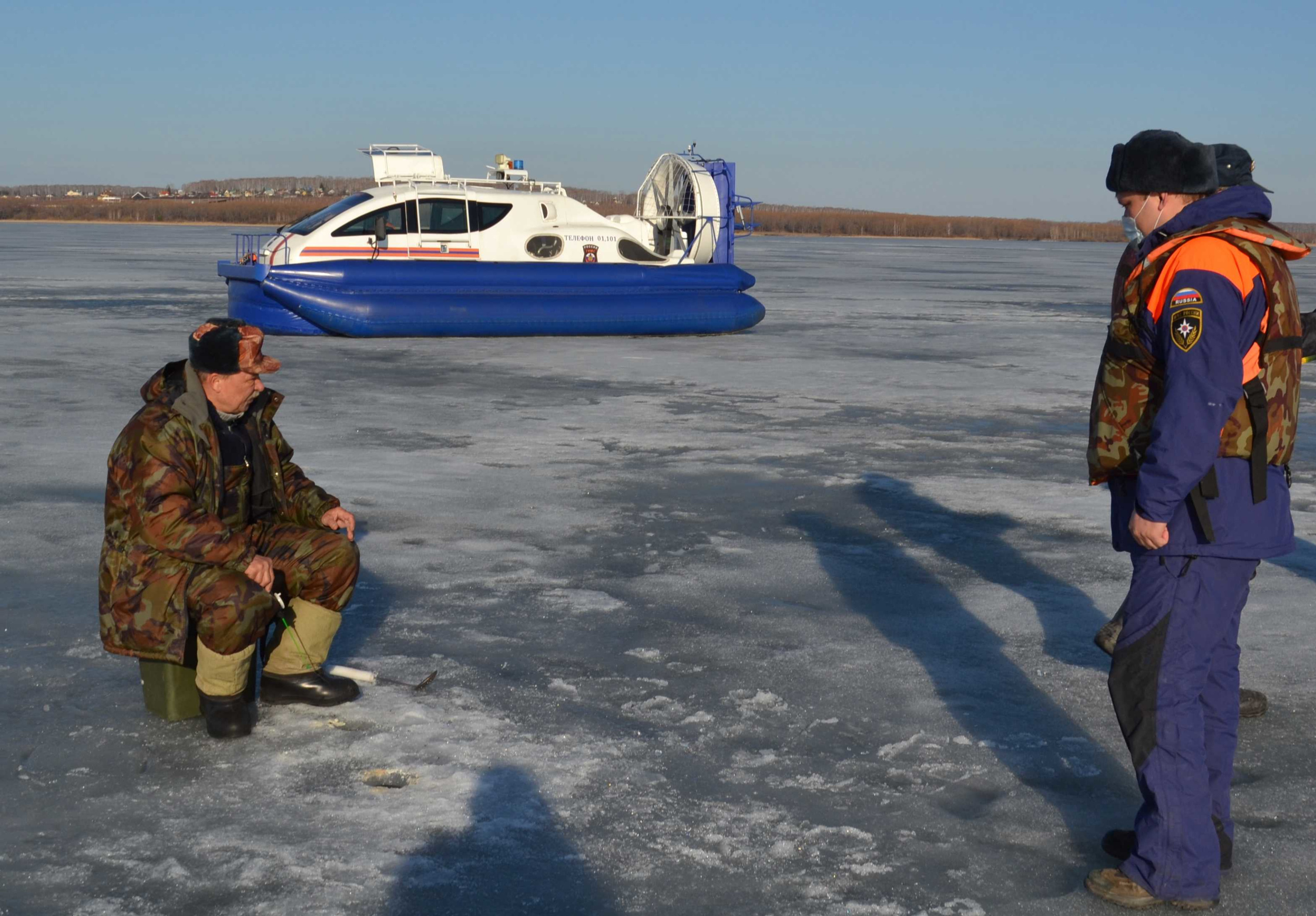 Любителей рыбной ловли не пугает ни коронавирус, ни тонкий лёд