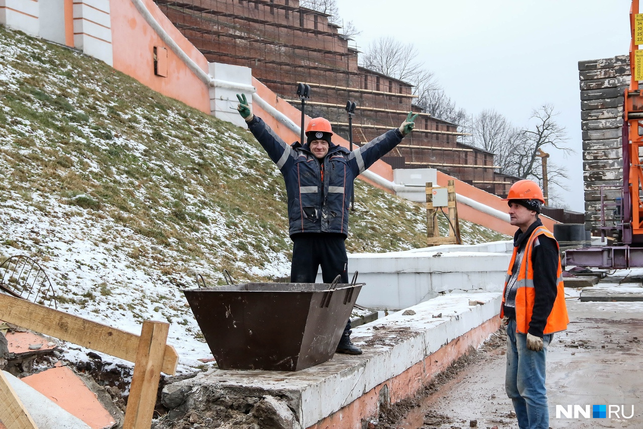 На реконструкции работают 50 человек — в основном нижегородцы