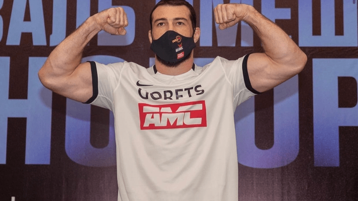 «В UFC избыток российских бойцов»: в команде красноярского бойца объяснили, почему он выступил за Армению