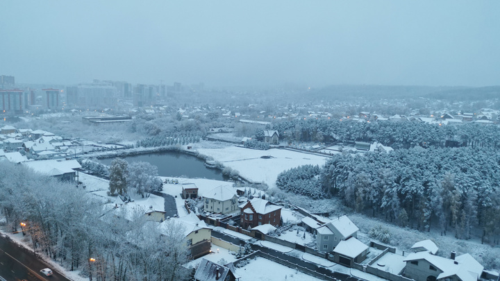 Красноярск завалило снегом: утренняя подборка фото