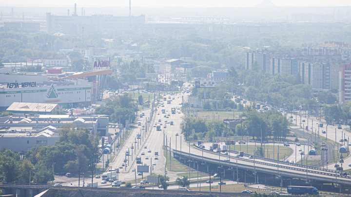 Челябинск — в дым: смотрим со 100-метровой высоты, как город заволокло густым смогом