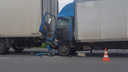 Погибшего зажало в кабине: в Самарской области на трассе столкнулись два грузовика