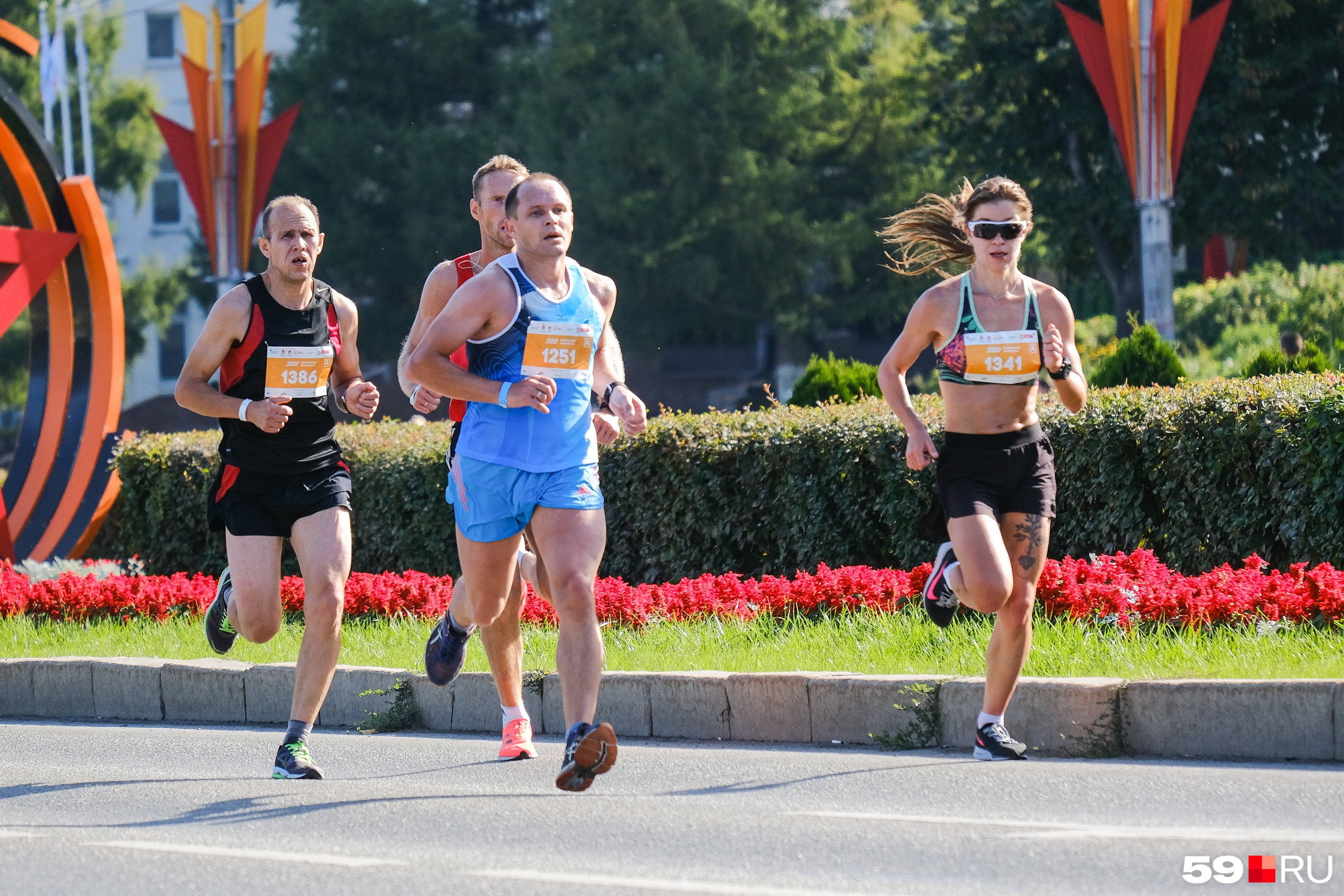 Онлайн забег. Сибирская старт. Победил бобик. Марафон порядка. Весенний марафон.