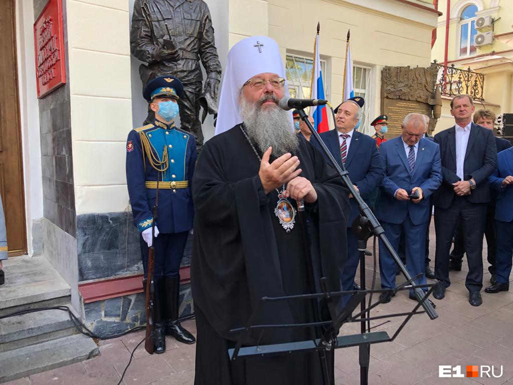 Митрополит Кирилл тоже приехал на открытие Митрополит Кирилл тоже приехал на открытие