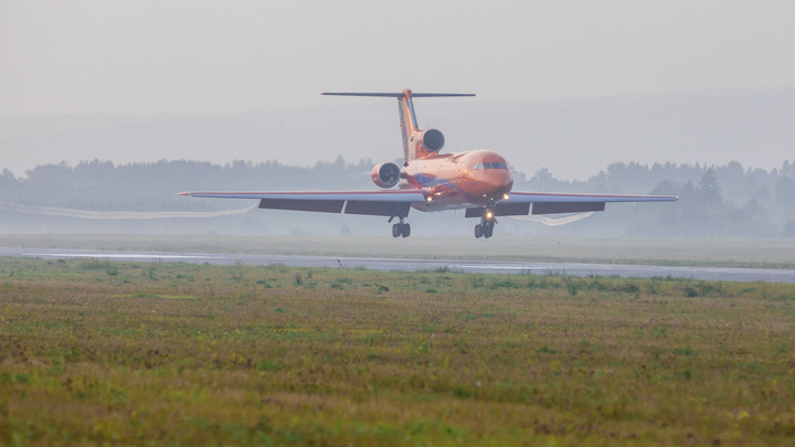 Из-за сильного утреннего тумана над Красноярском несколько самолетов сели в других городах