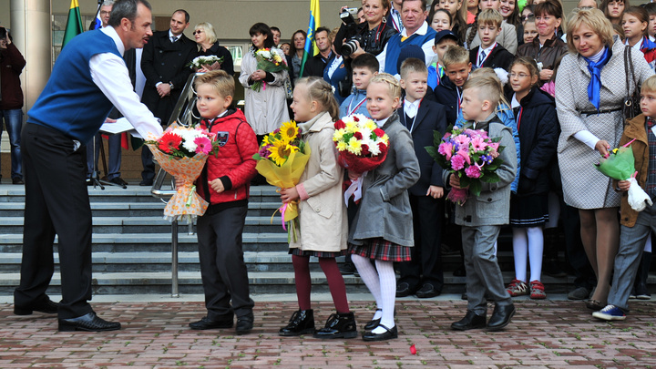 «Забрали праздник у детей». Как в школах Екатеринбурга пройдут торжественные линейки 1 сентября