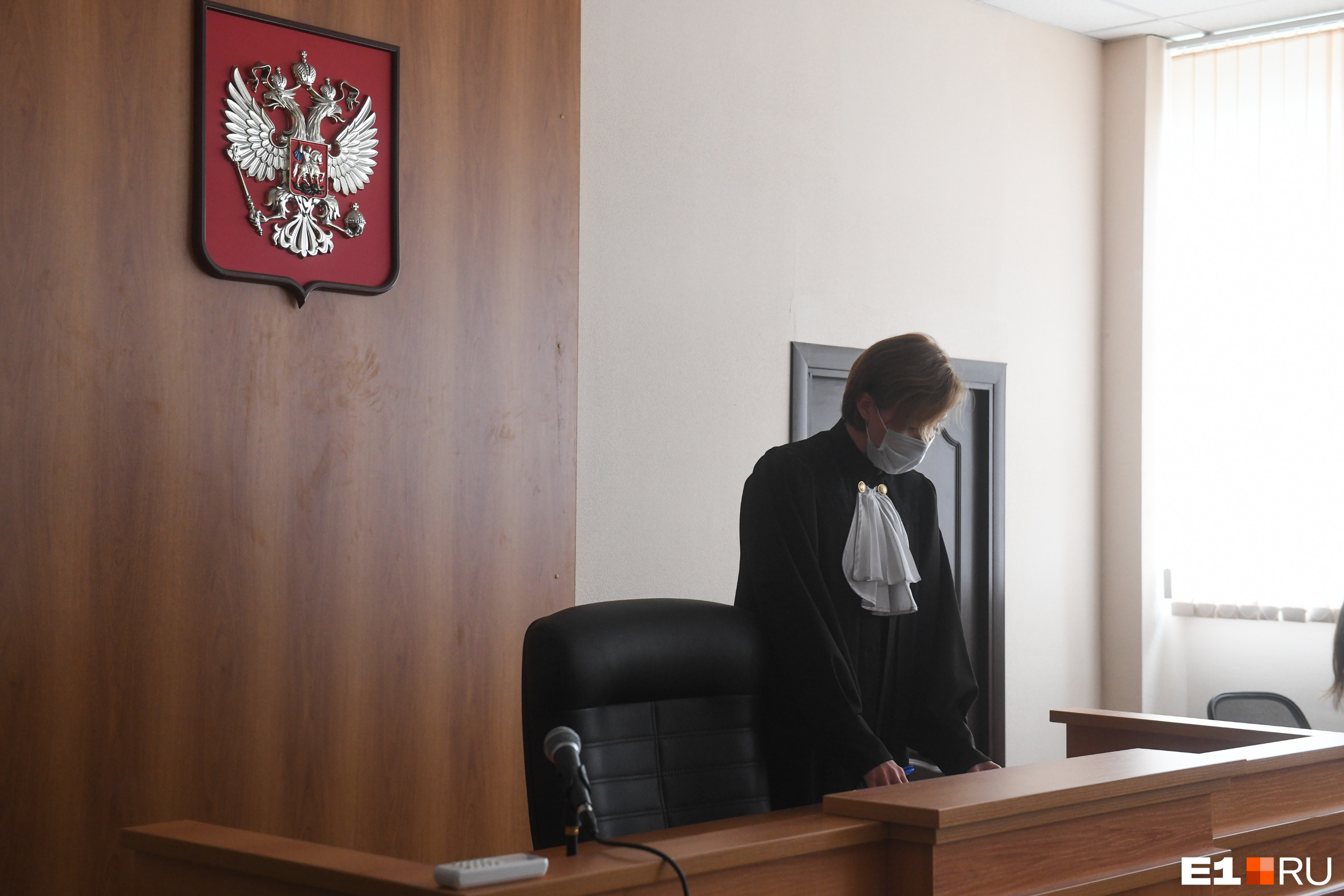 В Екатеринбурге посадили за мошенничество бывшего адвоката, «решавшего вопросы»