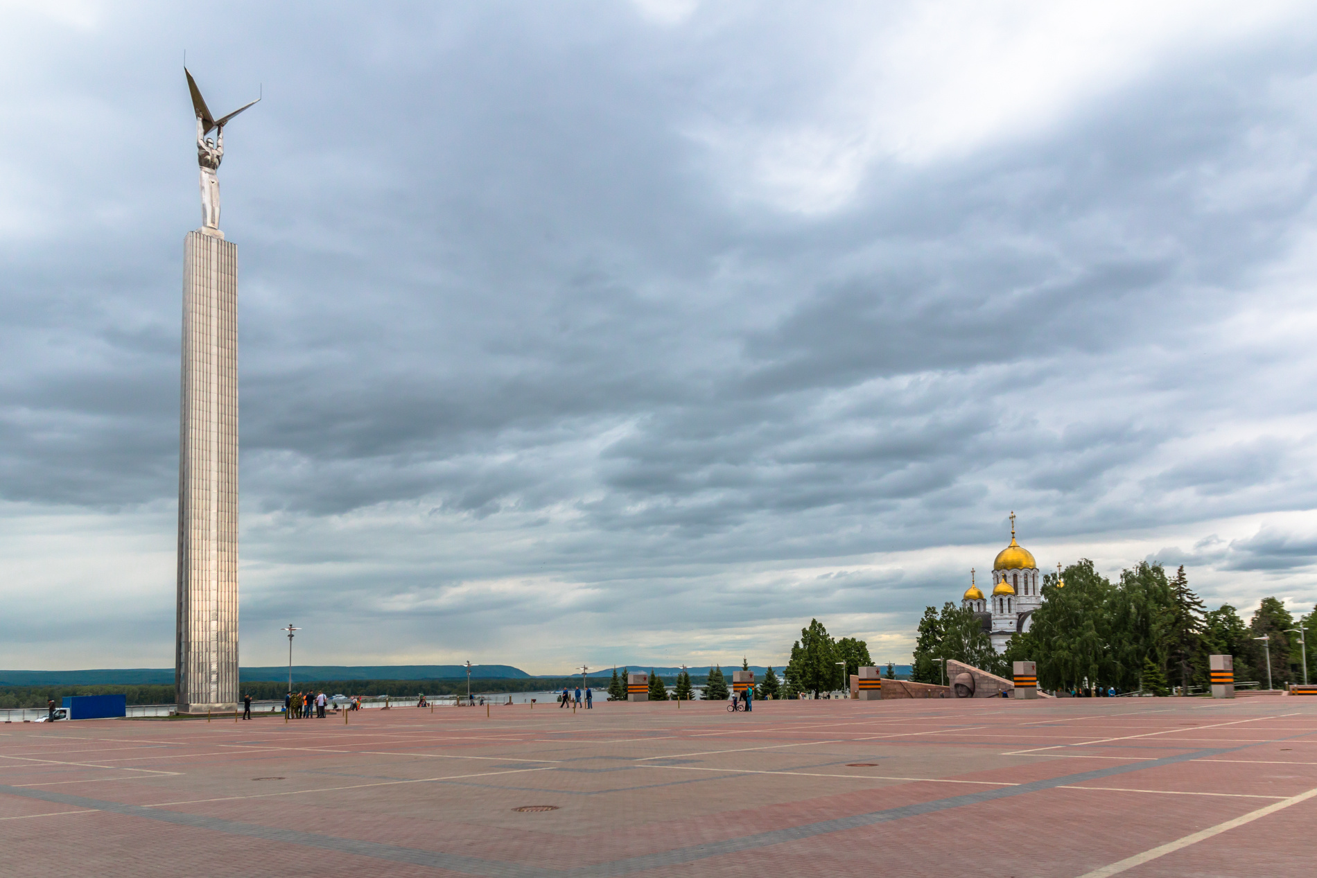 стелла в самаре на набережной