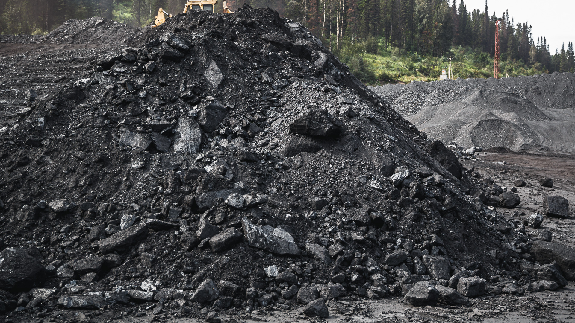 В Кузбассе в 2022 году появится обогатительная фабрика. В год там хотят перерабатывать 6 млн тонн угля