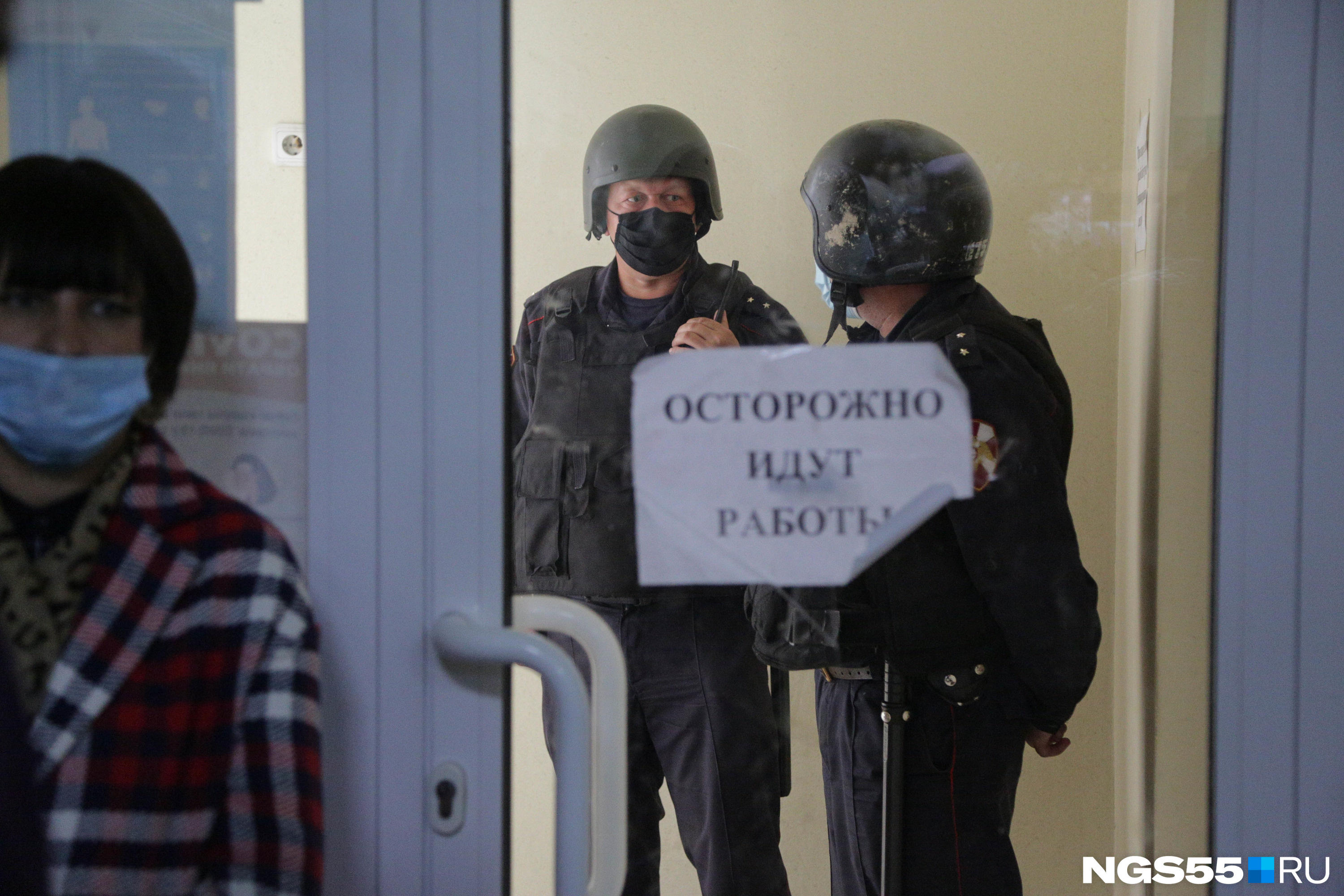 Росгвардейцы решили обезопасить себя от защитников деревьев и бабочек Росгвардейцы решили обезопасить себя от защитников деревьев и бабочек