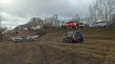 «Тойота» сошла в кювет после столкновения с трактором под Новосибирском