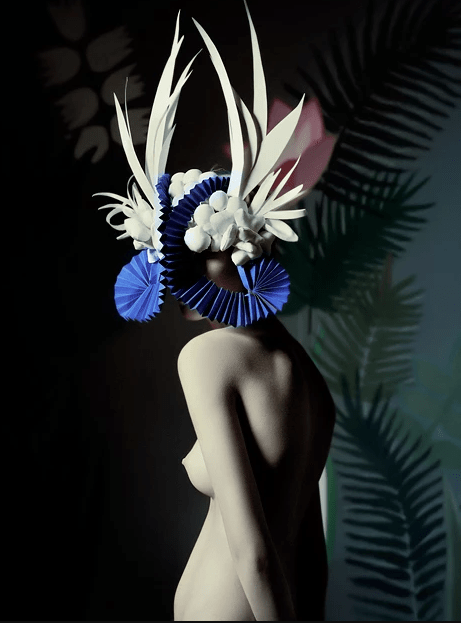 Из серии The Mask. Make-up: Olga Glazunova, модель Katia Berlin. Образ создан из бумаги и ткани