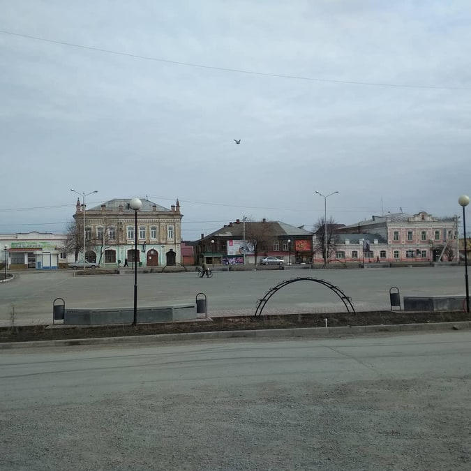 На центральной площади Камышлова никого