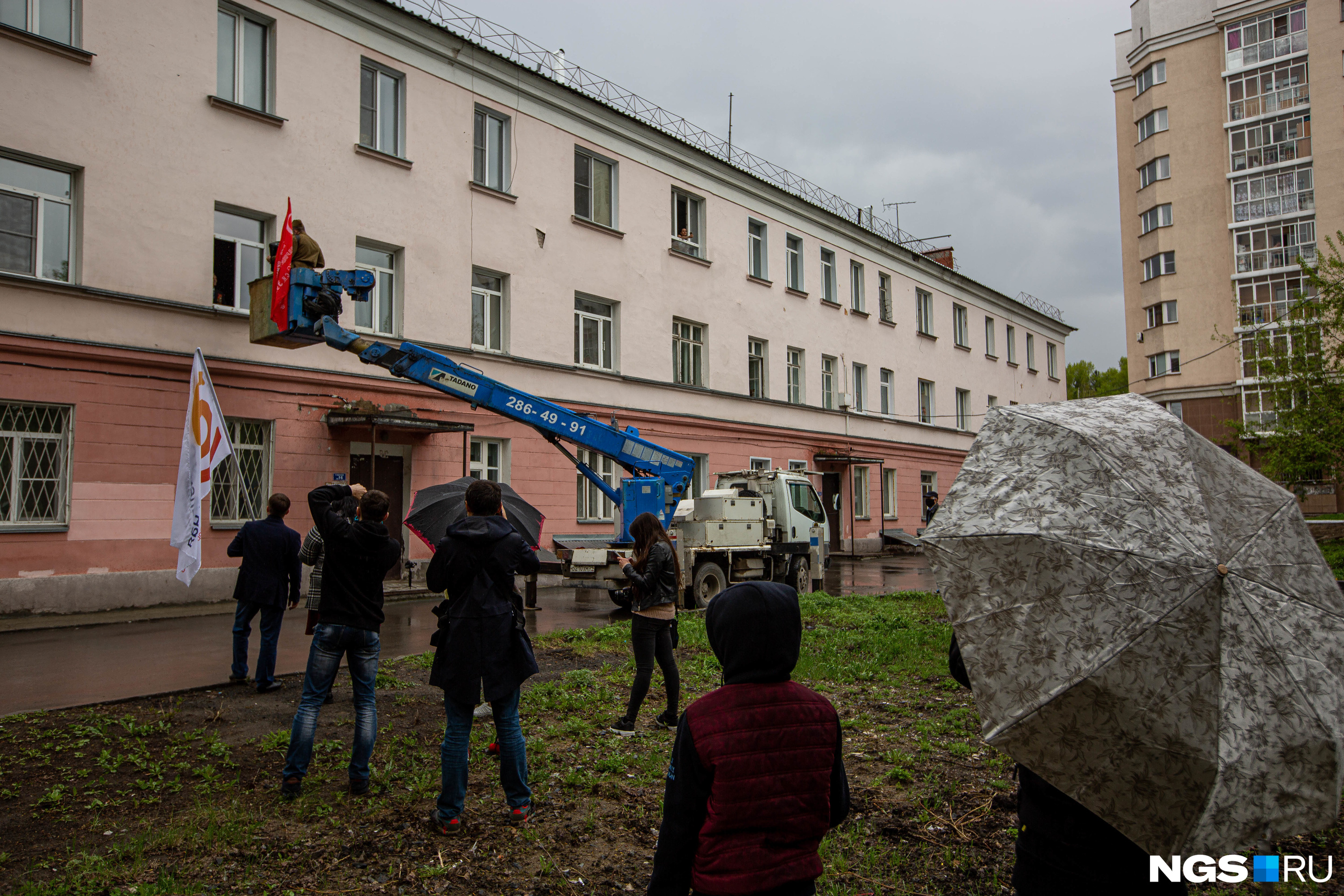 Традиция поздравлять ветеранов появилась несколько лет назад Традиция поздравлять ветеранов появилась несколько лет назад