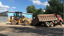«Подземная дорога найдена»: в Ярославской области под землю провалился еще один грузовик. Фото