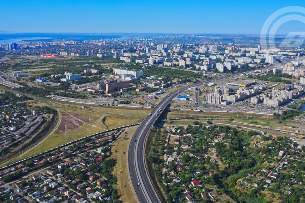 Длина города волгограда в км. Улица продольная Волгоград. 2 Продольная Волгоград. Вторая продольная Волгоград сверху. Волгоград длинная улица.