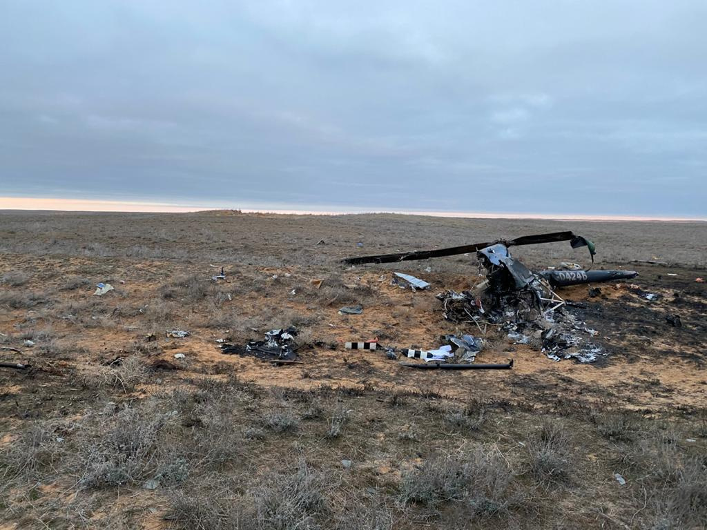 Вертолёт нашли в поле Вертолёт нашли в поле